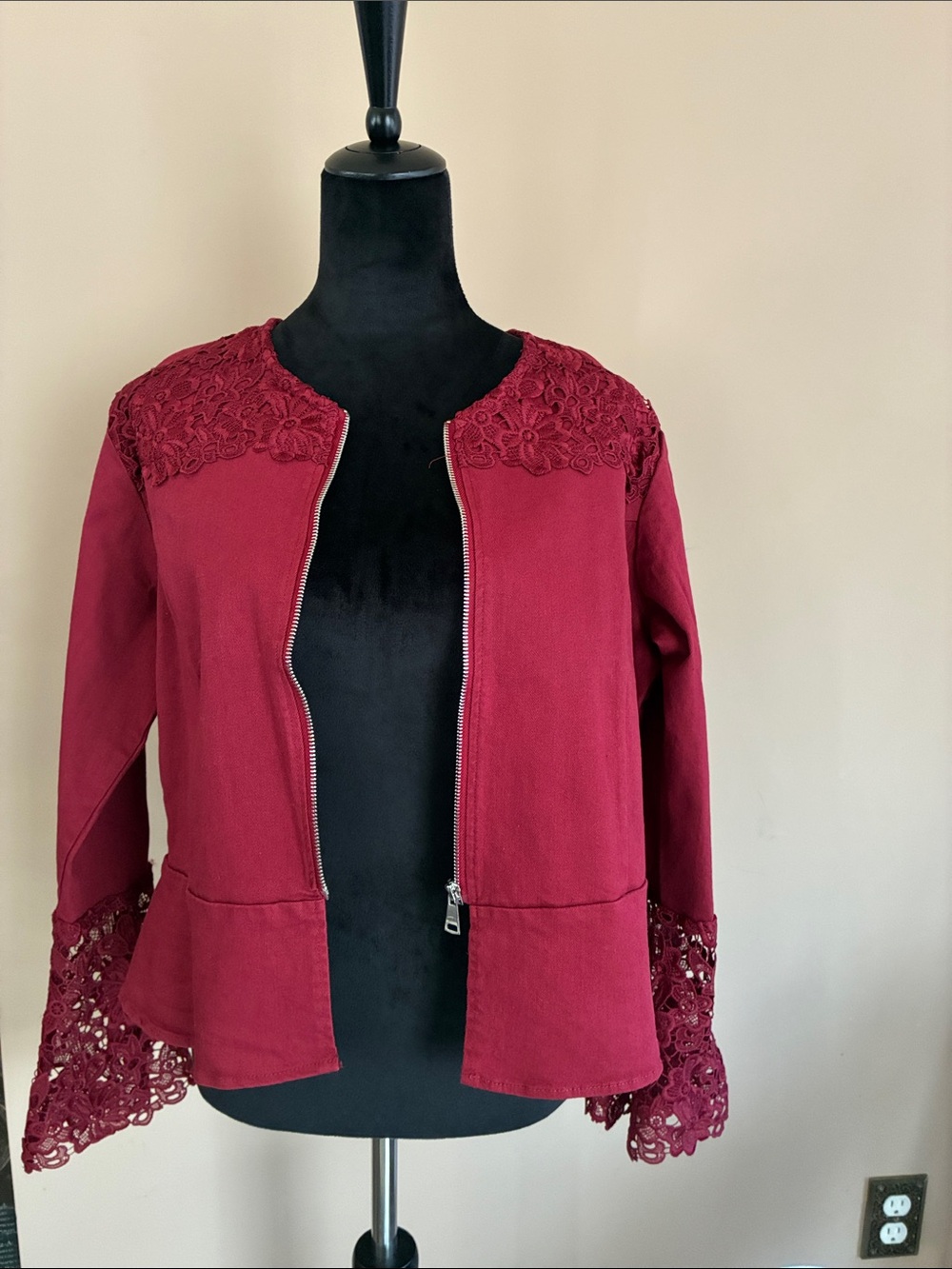Jacket - Picture 5 of 6